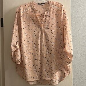 Chic Peach Floral Blouse